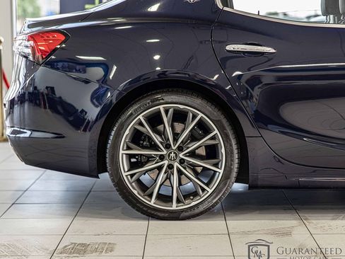 Used 2021 Maserati Ghibli S GranLusso image 12