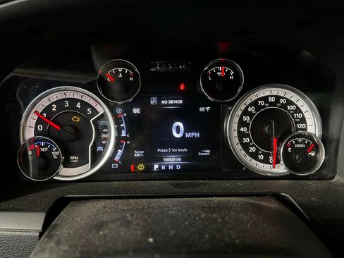 Used 2016 RAM 1500 Laramie w/ Convenience Group image 10