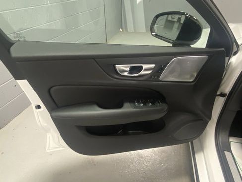 Used 2025 Volvo S60 T8 Ultra image 7