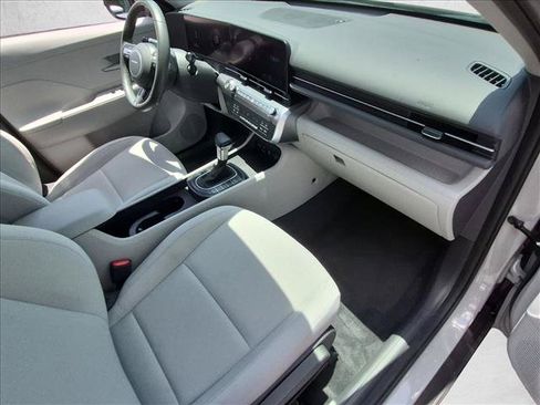 Used 2024 Hyundai Kona SEL FWD image 21