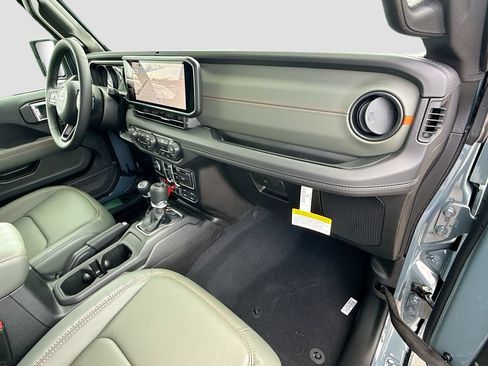 New 2026 Jeep Gladiator Mojave AWD/4WD image 33