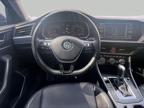Used 2019 Volkswagen Jetta SE FWD image 6