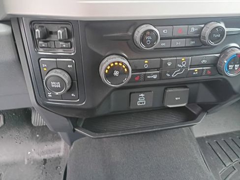 Used 2026 Ford F250 XLT w/ XLT Premium Package AWD/4WD image 23