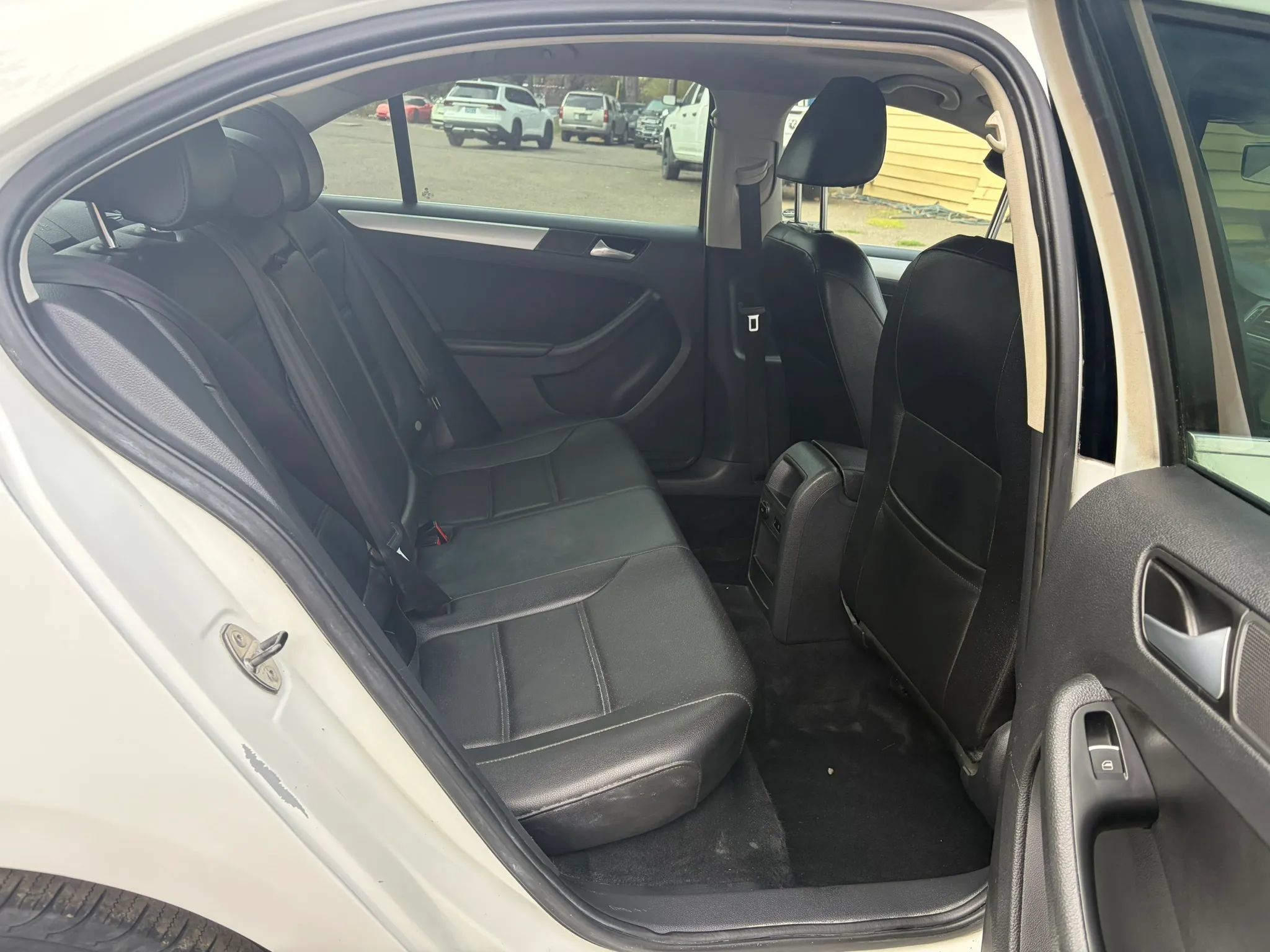Used 2014 Volkswagen Jetta SE FWD image 16