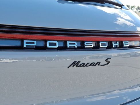 Used 2023 Porsche Macan S image 29