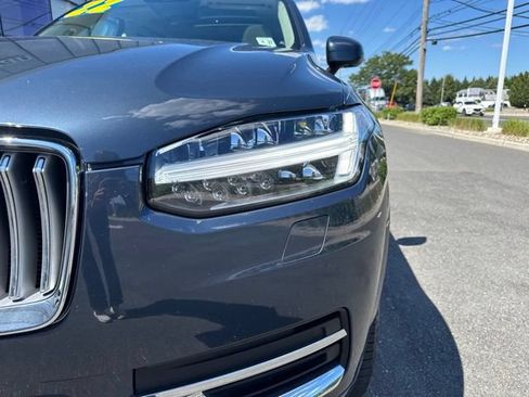 Used 2022 Volvo XC90 T8 Inscription w/ Advanced Package AWD/4WD image 8