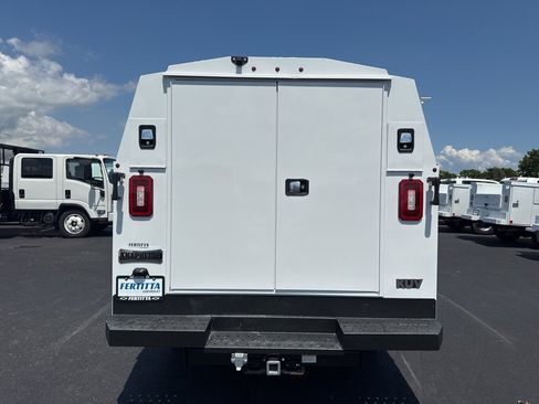 New 2025 Chevrolet Express 3500 w/ Power Convenience Package image 5