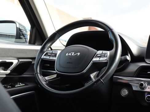 Used 2022 Kia Telluride S image 51