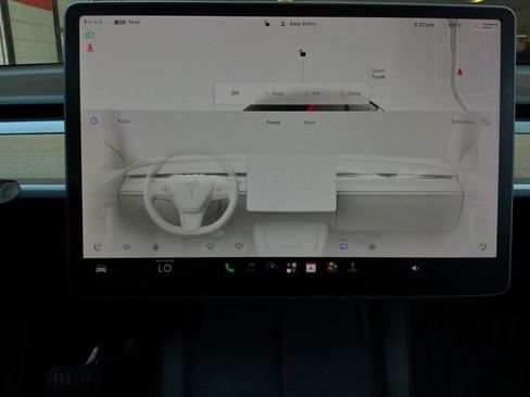 Used 2024 Tesla Model Y Long Range AWD/4WD image 25