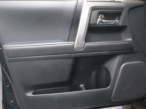 Used 2024 Toyota 4Runner SR5 Premium image 23