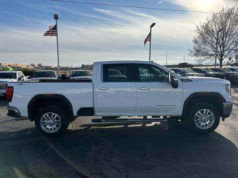Used 2023 GMC Sierra 2500 SLT w/ SLT Premium Package image 5