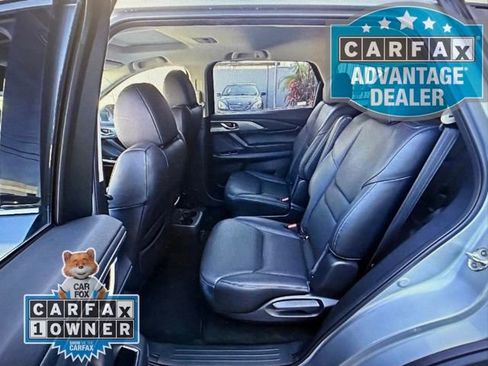 Used 2023 MAZDA CX-9 Touring image 4