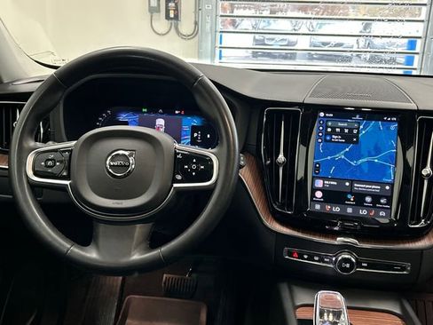 Certified 2023 Volvo XC60 B5 Ultimate image 25