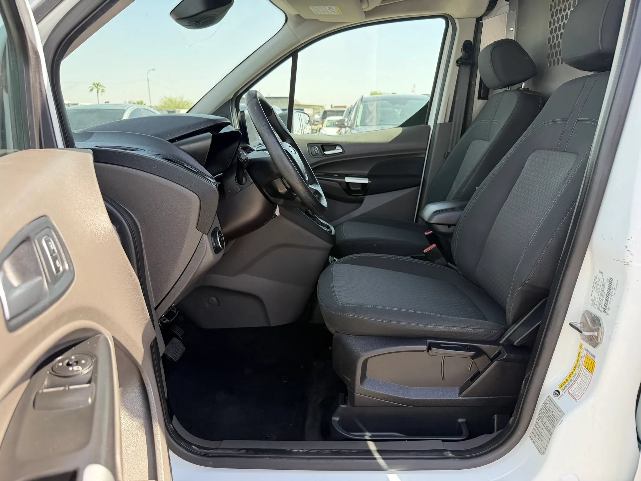 Used 2020 Ford Transit Connect XLT FWD image 17