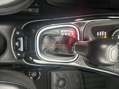 Used 2019 Jeep Compass Limited image 27