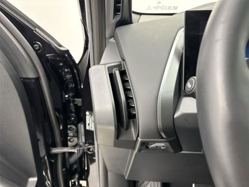 Used 2025 BMW X3 xDrive30i image 31