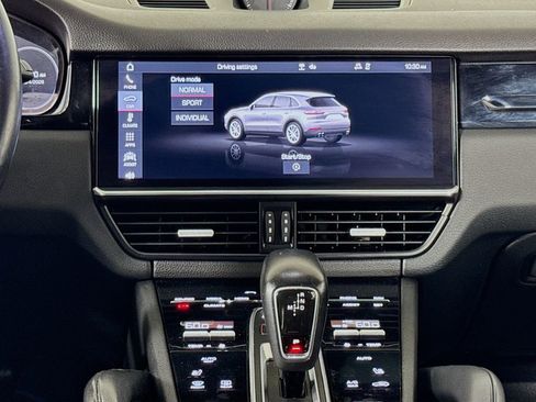 Used 2020 Porsche Cayenne AWD/4WD image 14