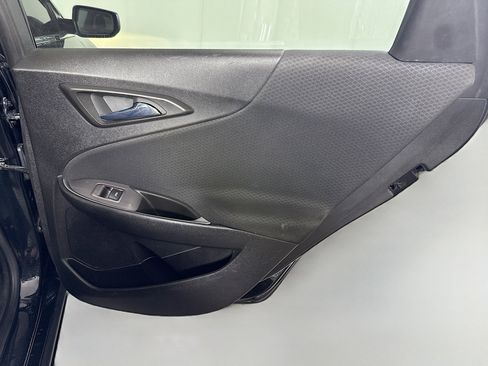 Used 2017 Chevrolet Malibu LS image 28