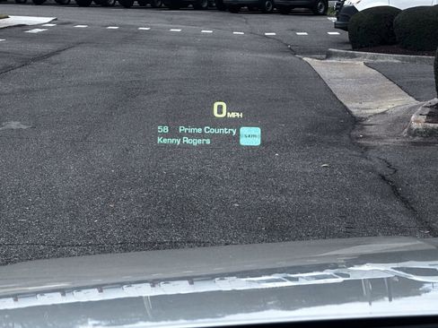 Used 2020 Cadillac Escalade Luxury image 25