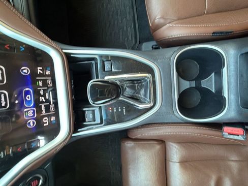Used 2021 Subaru Outback Touring XT AWD/4WD image 11