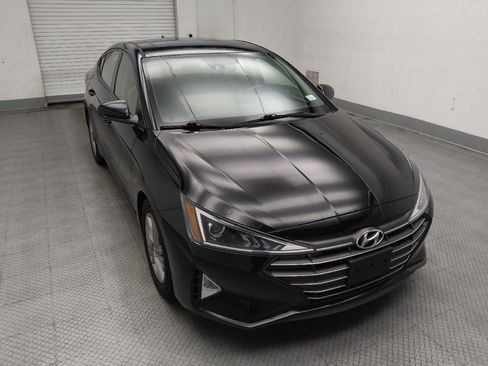 Used 2019 Hyundai Elantra Value Edition FWD image 13