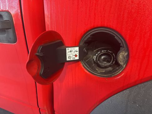 Used 2014 Ford F150 Raptor w/ Equipment Group 801A Luxury image 12