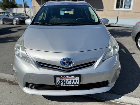 Used 2012 Toyota Prius V Three FWD image 2