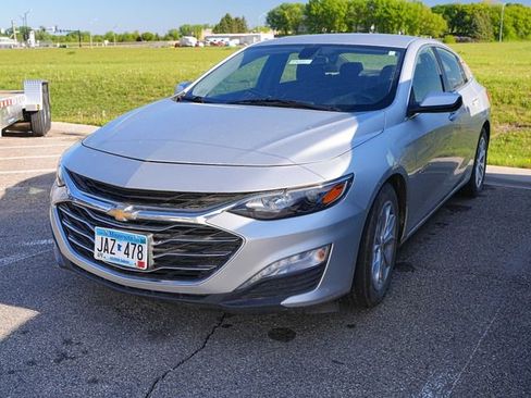 Used 2020 Chevrolet Malibu LT FWD image 1