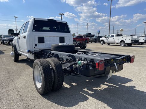 New 2026 RAM 5500 Tradesman w/ Chrome Appearance Group image 6