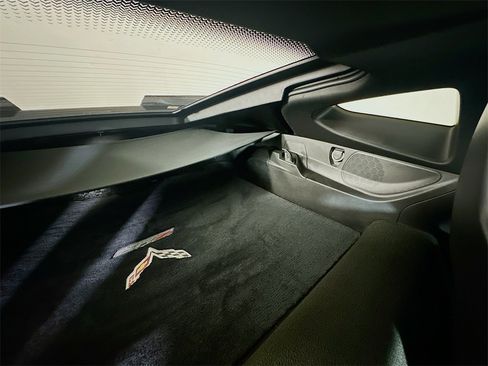 Used 2015 Chevrolet Corvette Z06 image 14