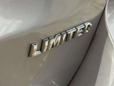 Used 2015 Jeep Grand Cherokee Limited image 6