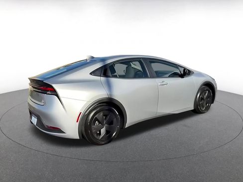 Used 2025 Toyota Prius LE image 15