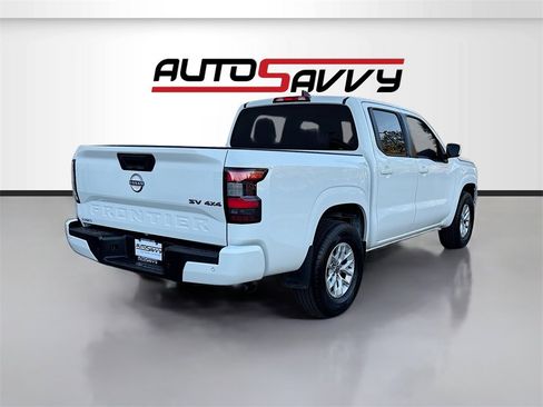 Used 2024 Nissan Frontier SV w/ Technology Package image 7