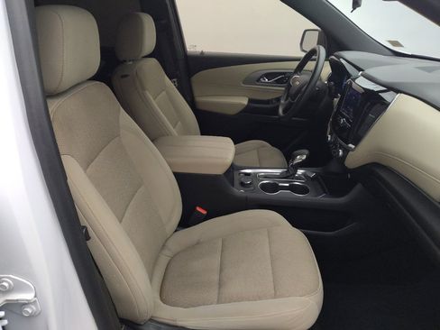 Used 2022 Chevrolet Traverse LS w/ LPO, Blackout Package FWD image 21