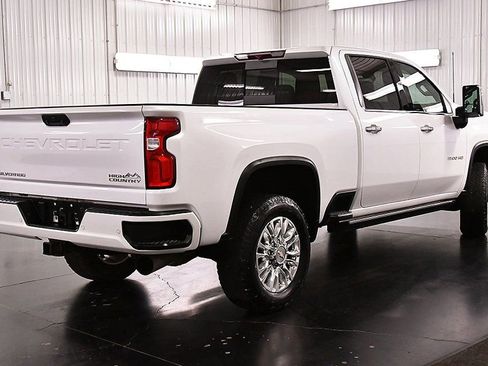 Used 2022 Chevrolet Silverado 3500 High Country w/ Safety Package II image 10