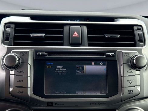 Used 2018 Toyota 4Runner Limited AWD/4WD image 22