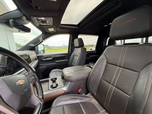 Used 2024 Chevrolet Silverado 3500 High Country w/ High Country Premium Package AWD/4WD image 12