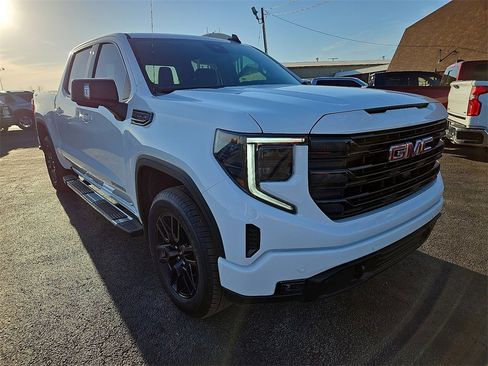 Used 2025 GMC Sierra 1500 Elevation w/ Preferred Package image 11