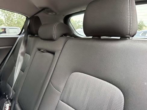Used 2020 Kia Sportage LX image 16