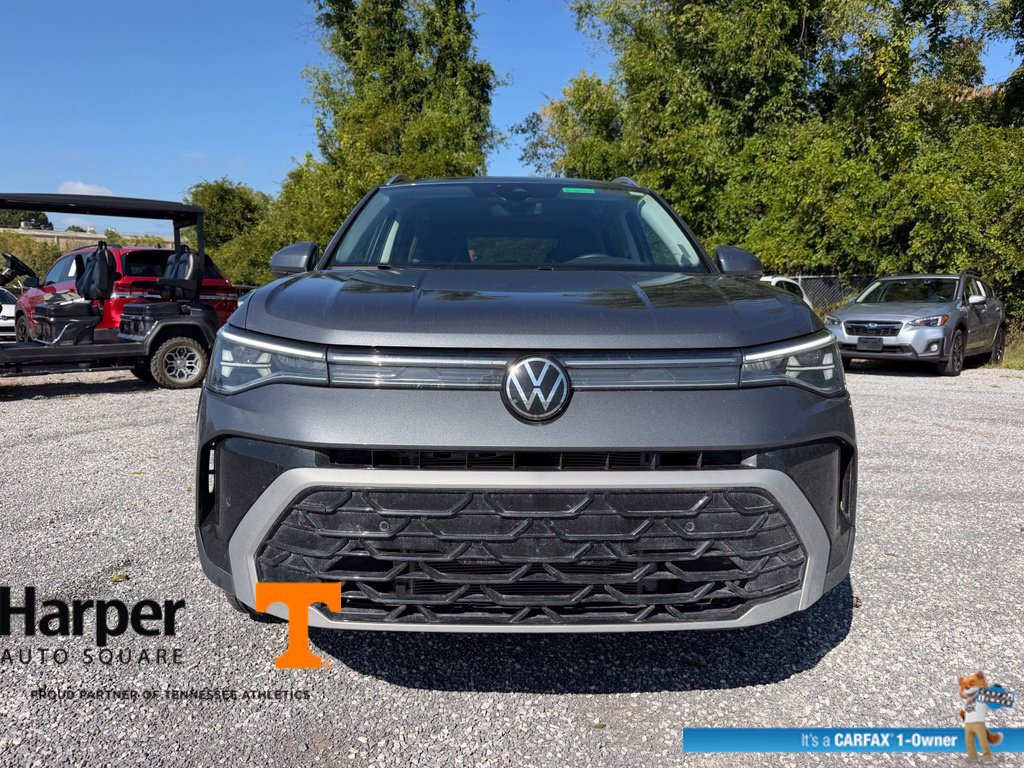 Used 2025 Volkswagen Taos SEL w/ Black Wheel Plus Package AWD/4WD image 8