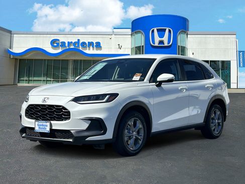 New 2027 Honda HR-V LX image 3
