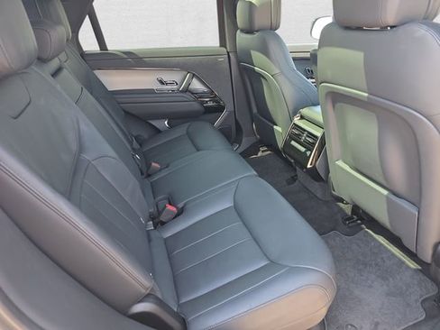 Used 2025 Land Rover Range Rover Sport SE AWD/4WD image 11
