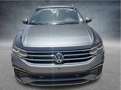 Used 2022 Volkswagen Tiguan SEL R-Line AWD/4WD image 10