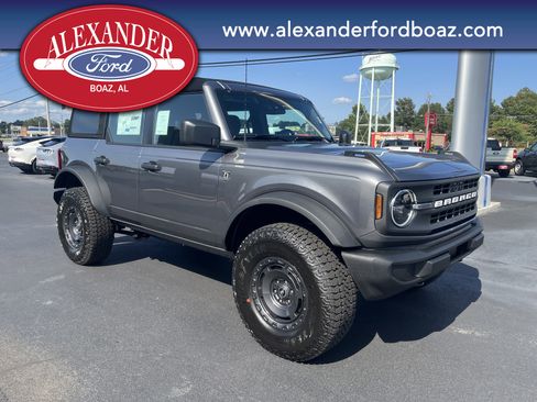 New 2025 Ford Bronco Base Convertible w/ Sasquatch Package image 3
