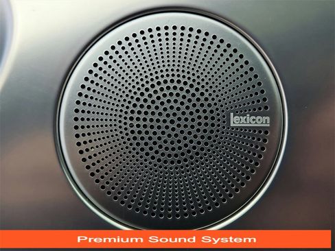 Used 2022 Genesis G70 3.3T w/ Sport Advanced Package image 31