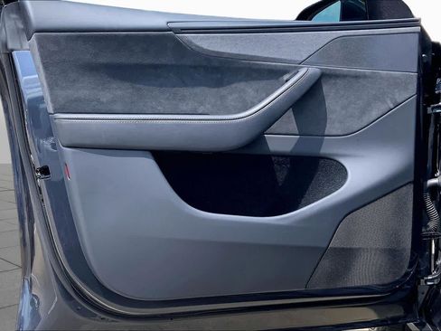 Used 2026 Tesla Model Y 2WD image 20