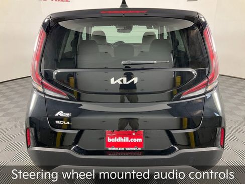 Certified 2023 Kia Soul LX image 6