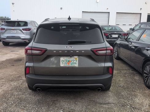 Used 2025 Ford Escape ST-Line FWD image 3