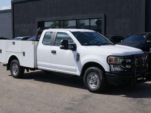Used 2022 Ford F250 XL w/ Power Equipment Group RWD image 4