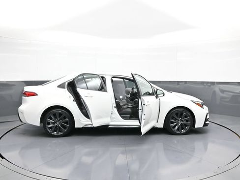 Certified 2023 Toyota Corolla SE w/ Carpet Mat Package (TMS) FWD image 40